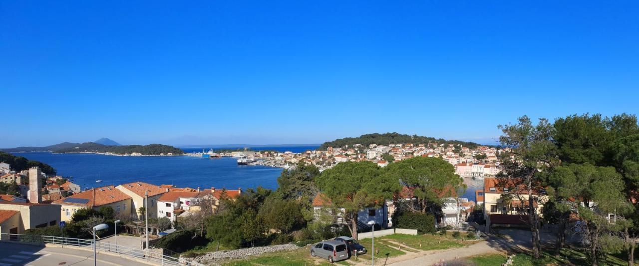 Beautiful View Apartment With Garage Space Mali Lošinj Zewnętrze zdjęcie