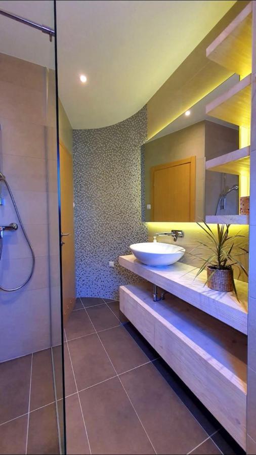 Beautiful View Apartment With Garage Space Mali Lošinj Zewnętrze zdjęcie