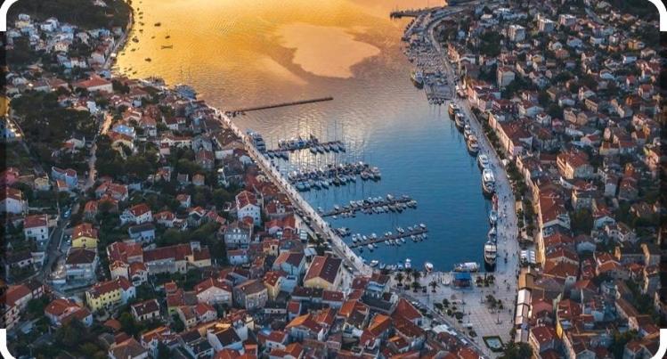 Beautiful View Apartment With Garage Space Mali Lošinj Zewnętrze zdjęcie